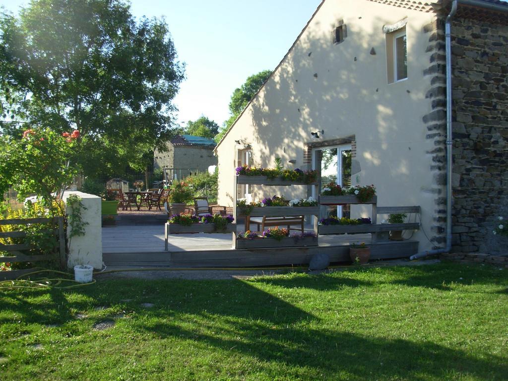Le Jardin des Pierres Brunes Saint-Jean-des-Ollières Exterior foto